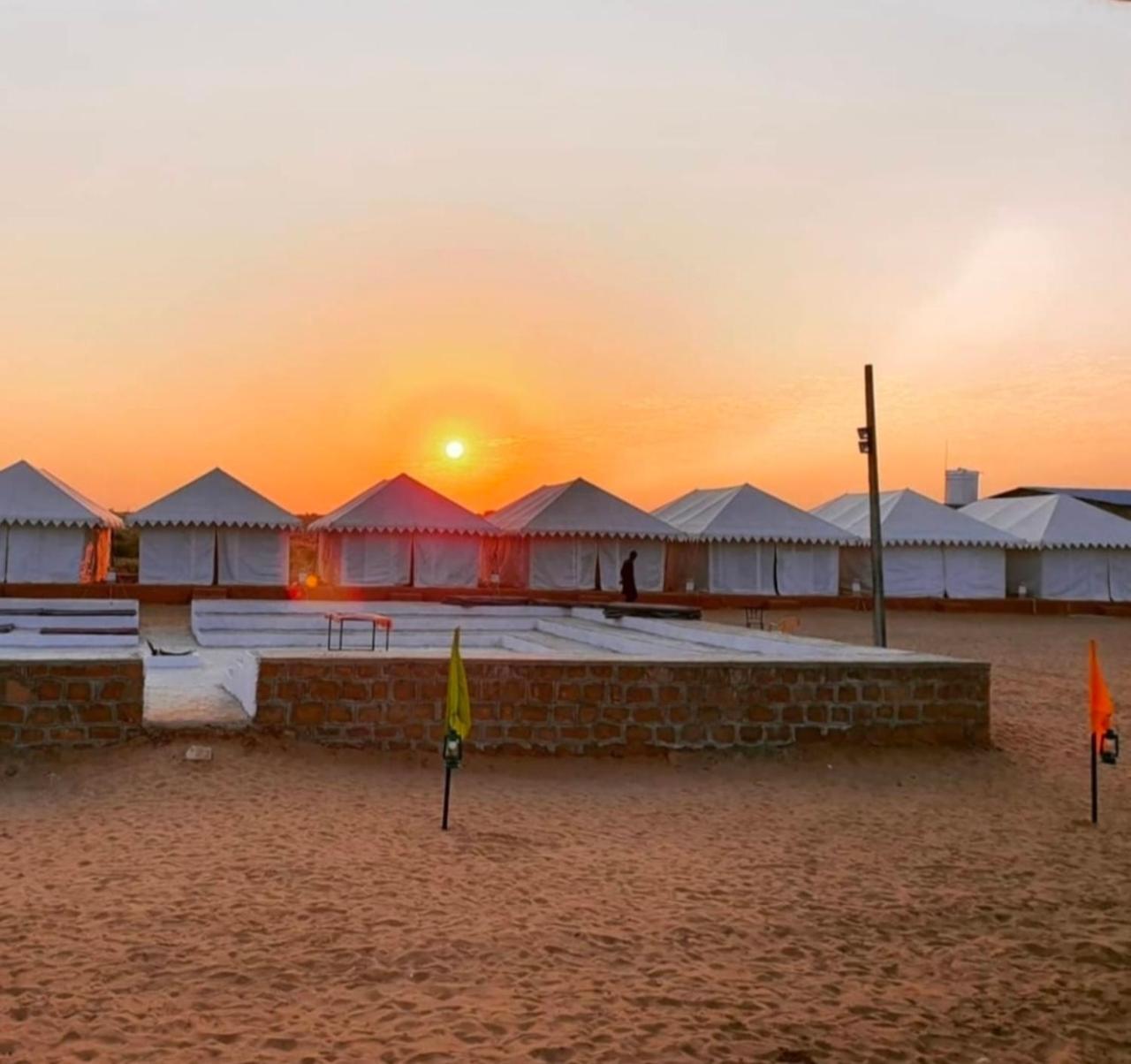 The Saffron Desert Camp Jaisalmer Bagian luar foto