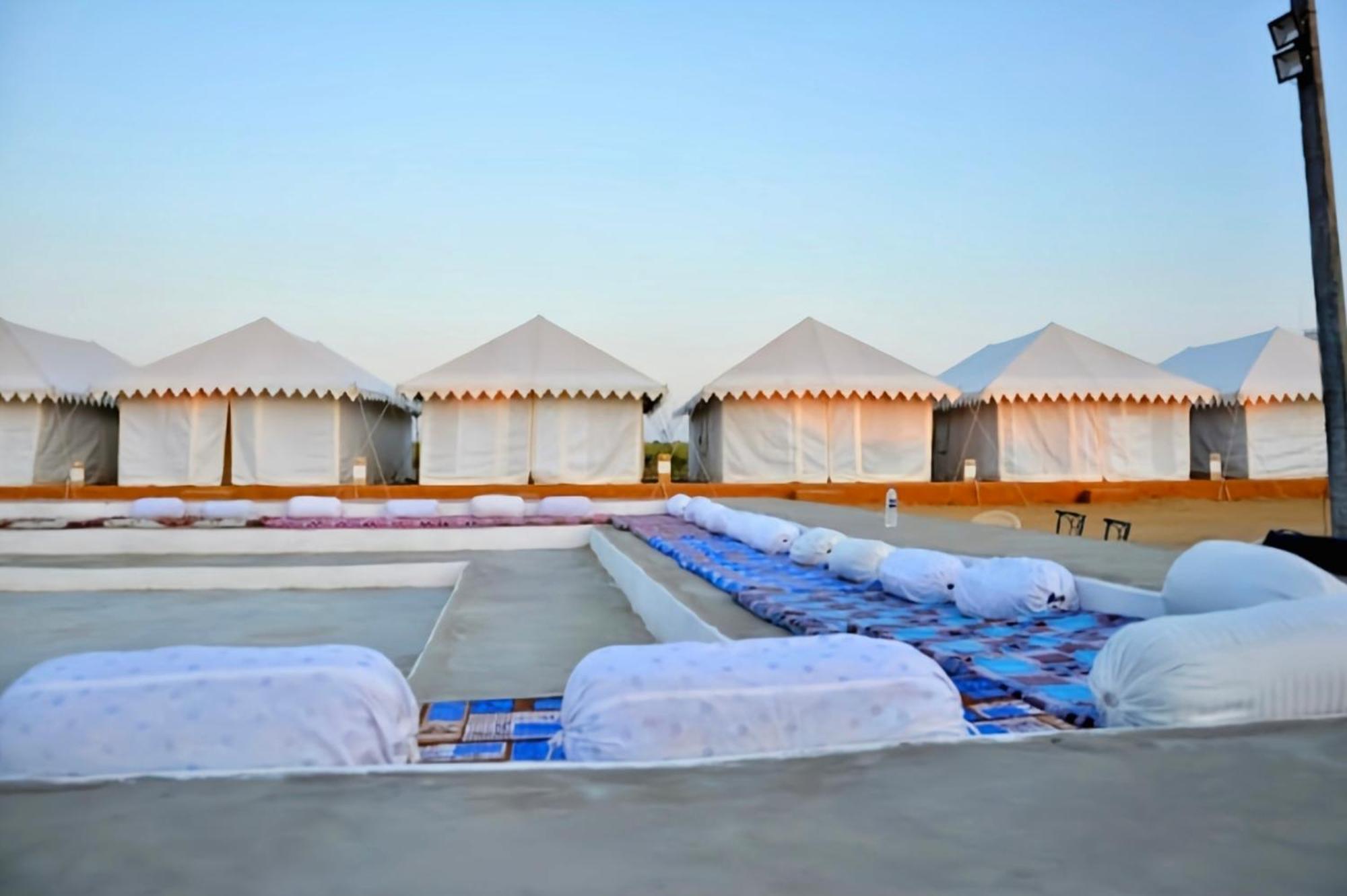 The Saffron Desert Camp Jaisalmer Bagian luar foto